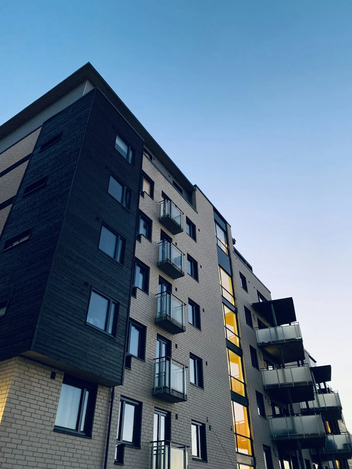 Apartemen Investasi Yield Tinggi Kawasan CBD Surabaya